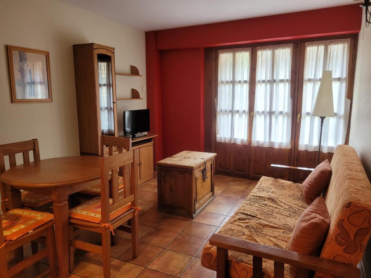 Apartamentos Casa Espanol Broto Luaran gambar