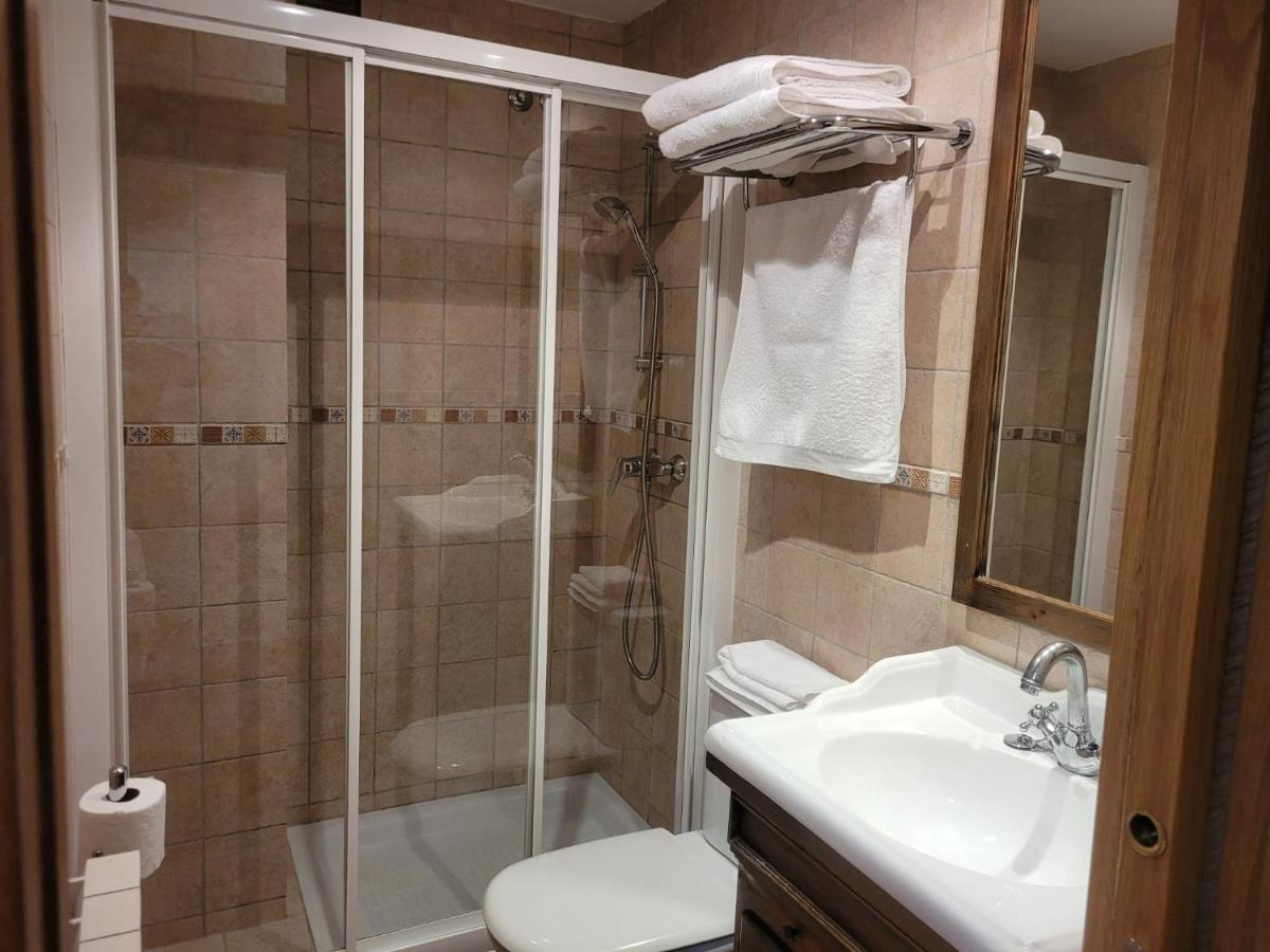 Apartamentos Casa Espanol Broto Luaran gambar