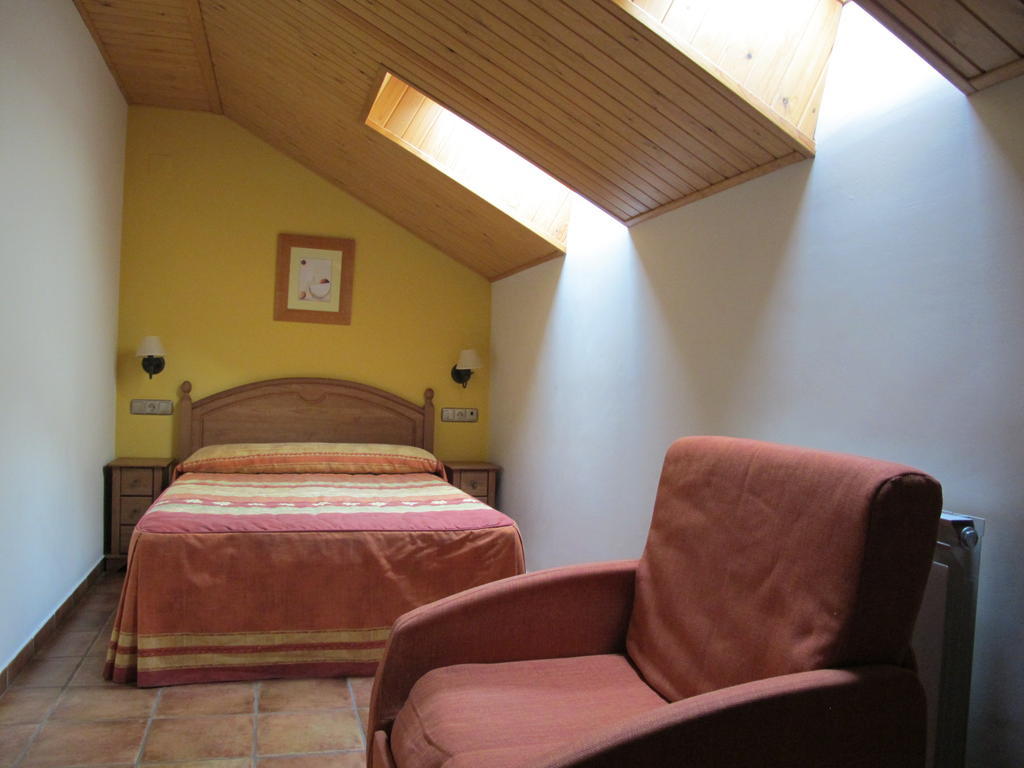 Apartamentos Casa Espanol Broto Luaran gambar