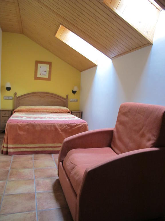 Apartamentos Casa Espanol Broto Bilik gambar